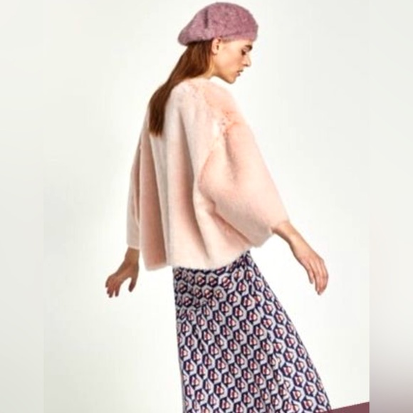 Zara Pink Faux Fur Pullover- NWOT - Picture 5 of 15